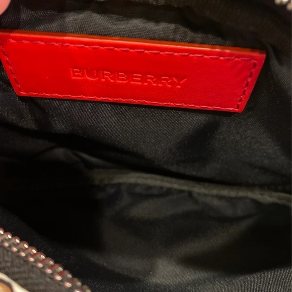 Burberry Small Cannon Bum Bag. It’s still in very good condition. - Picture 3 of 6